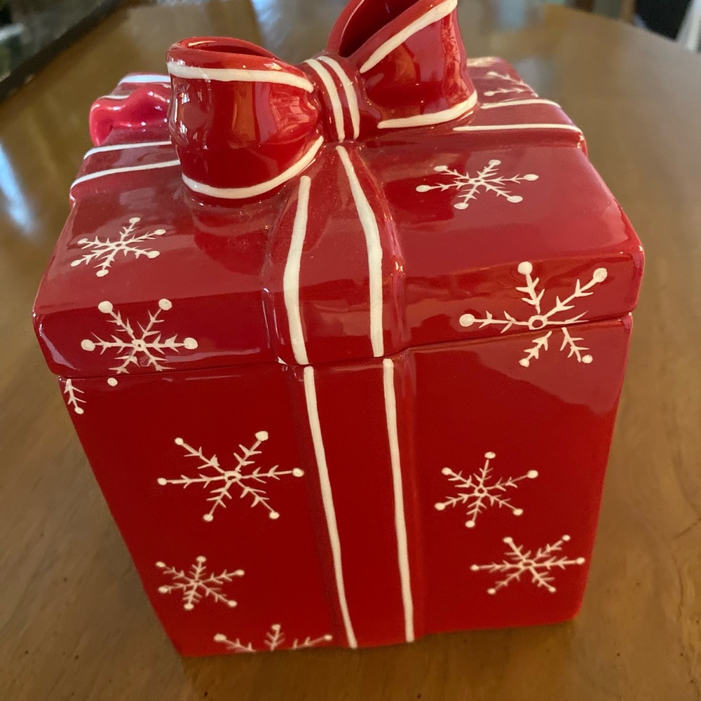 Ceramic Holiday Present Cookie/Candy Jar